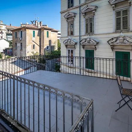 Dada Апартаменты *